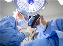 Experts share surgical expertise in first of its kind virtual reality training
